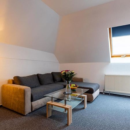 Trip Inn Kongresshotel Frankfurt-Родгау Екстериор снимка