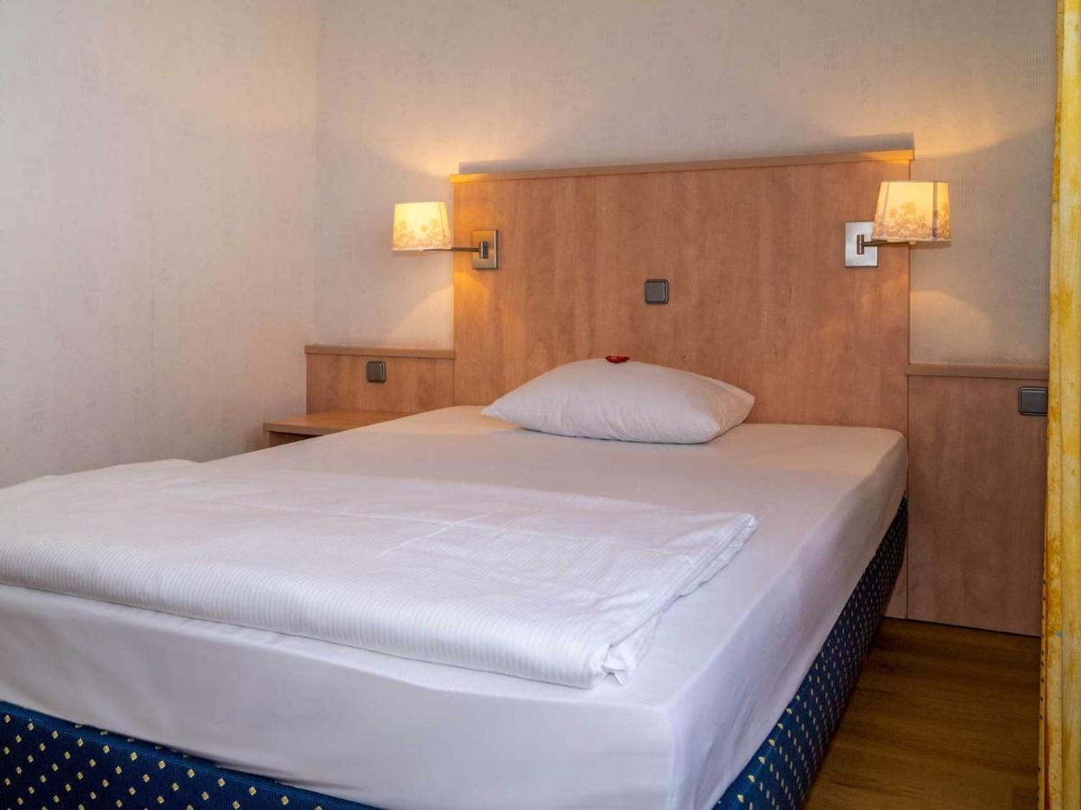 Trip Inn Kongresshotel Frankfurt-Родгау Екстериор снимка