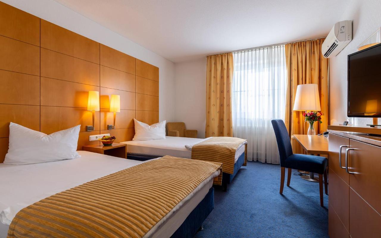 Trip Inn Kongresshotel Frankfurt-Родгау Екстериор снимка
